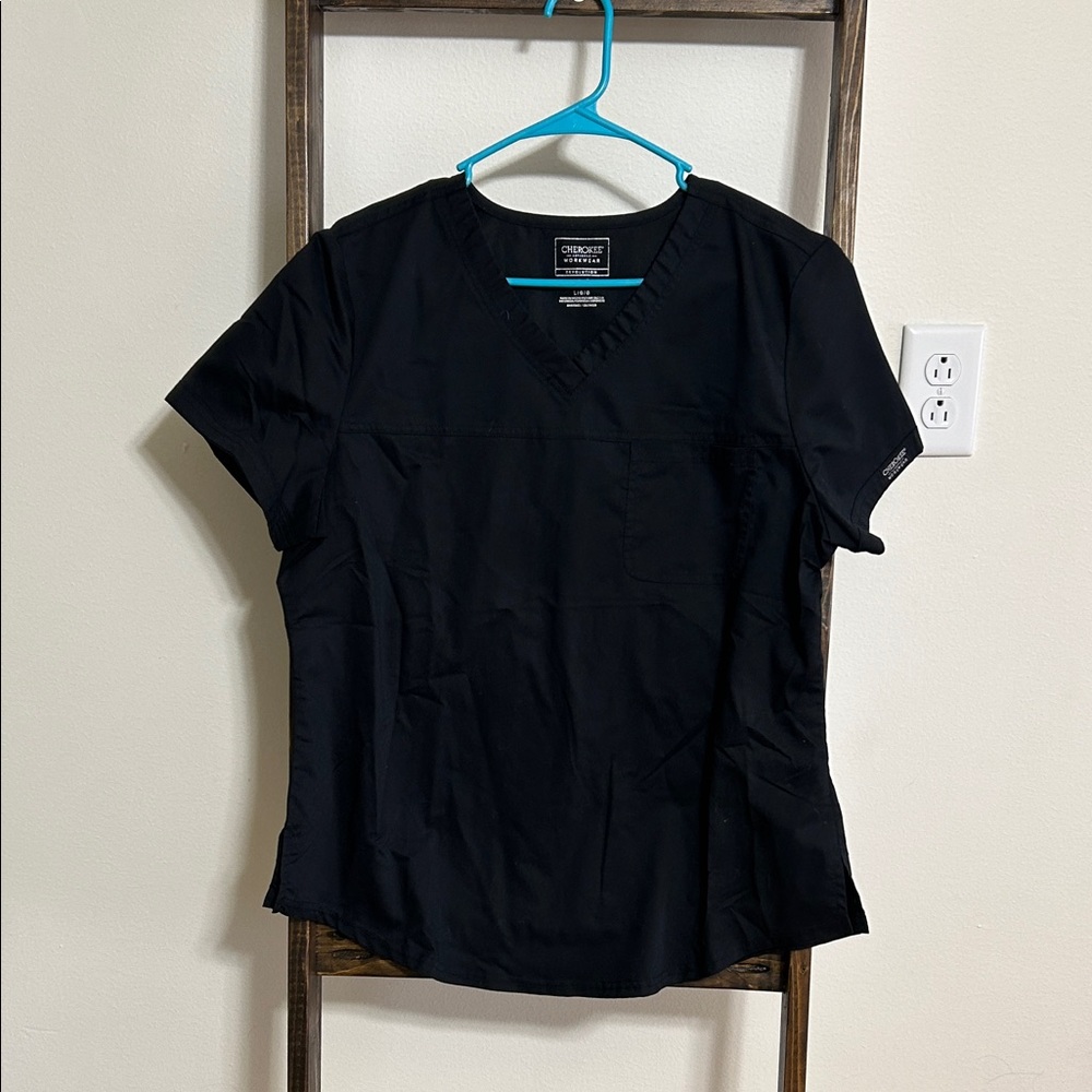 Cherokee workwear scrub top